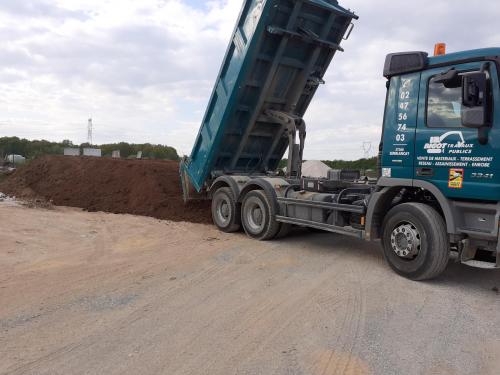 LIVRAISON EN CAMION 6X4 (13T)